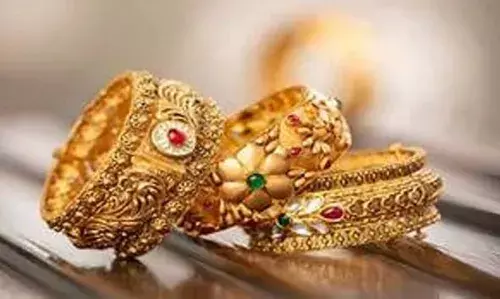 സംസ്ഥാനത്ത് പുതിയ റെക്കോര്ഡ് കുറിച്ച് സ്വര്ണം; പവന് 83,840 രൂപ സംസ്ഥാനത്ത് പുതിയ റെക്കോര്ഡ് കുറിച്ച് സ്വര്ണം; പവന് 83,840 രൂപ