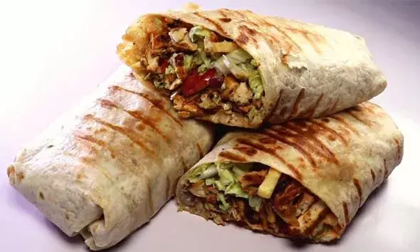 ഭക്ഷ്യവിഷബാധയെ തുടര്‍ന്ന് 15 കുട്ടികള്‍ ആസ്പത്രിയിലായ സംഭവം; വിതരണം ചെയ്തത് ഗുണനിലവാരമില്ലാത്ത ഷവര്‍മ്മയെന്ന് റിപ്പോര്‍ട്ട്