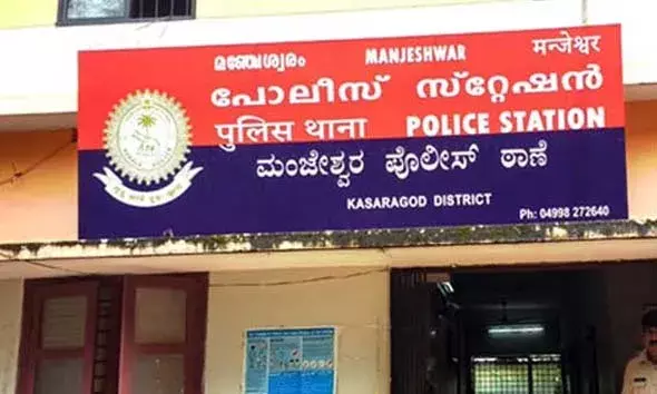 യുവതിയെ കത്തി കാട്ടി ഭീഷണിപ്പെടുത്തി; യുവാവിനെതിരെ കേസ്