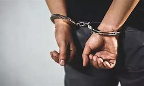 സ്‌കൂട്ടറില്‍ കടത്തുകയായിരുന്ന മെത്താഫിറ്റമിനുമായി രണ്ടുപേര്‍ അറസ്റ്റില്‍