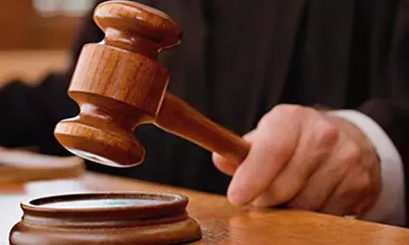 പ്രായപൂര്‍ത്തിയാകാത്ത പെണ്‍കുട്ടികള്‍ക്ക് നേരെ നഗ്നതാ പ്രദര്‍ശനം; യുവാവിന് കഠിന തടവും പിഴയും