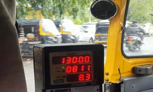 കാസര്കോട് നഗരത്തില് ഓട്ടോ റിക്ഷകളില് മീറ്റര് നിര്ബന്ധമാക്കും കാസര്കോട് നഗരത്തില് ഓട്ടോ റിക്ഷകളില് മീറ്റര് നിര്ബന്ധമാക്കും