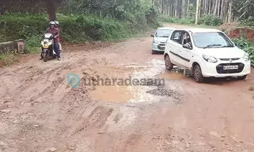 ഉണുപ്പംകല്ല്-മുള്ളങ്കോട് റോഡ് പ്രവൃത്തി പാതിവഴിയില്‍; യാത്രാ ദുരിതം പേറി നാട്ടുകാര്‍