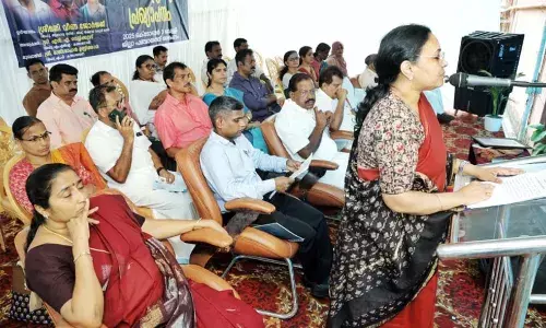 അതിദാരിദ്ര്യ മുക്ത കാസര്കോട്: മന്ത്രി വീണ ജോര്ജ് പ്രഖ്യാപനം നടത്തി അതിദാരിദ്ര്യ മുക്ത കാസര്കോട്: മന്ത്രി വീണ ജോര്ജ് പ്രഖ്യാപനം നടത്തി