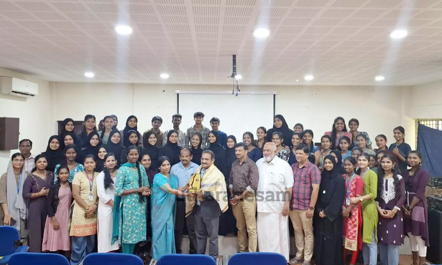 ന്യൂറോ ശാസ്ത്ര ഗവേഷണ കേന്ദ്രമായി കേരളത്തെ  മാറ്റണം -ഡോ. പി.എം അബ്ദുല്‍ മുനീര്‍