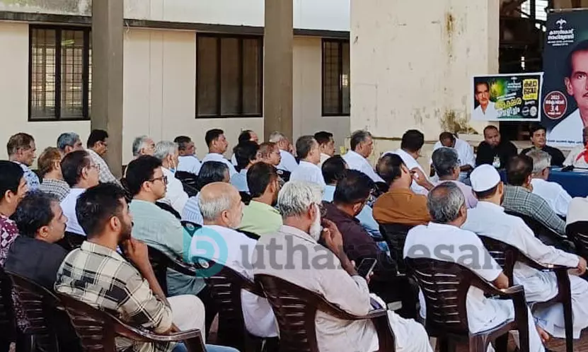 ടി. ഉബൈദ്: അക്ഷരങ്ങളെ ആയുധമാക്കിയ  ഉത്തരകേരളത്തിലെ ആക്ടിവിസ്റ്റ്-അംബികാസുതന്‍ മാങ്ങാട്