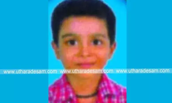 പിതാവിനൊപ്പം സ്‌കൂട്ടറില്‍ സഞ്ചരിക്കുന്നതിനിടെ തെറിച്ചുവീണ എട്ടുവയസുകാരന്‍ മരിച്ചു