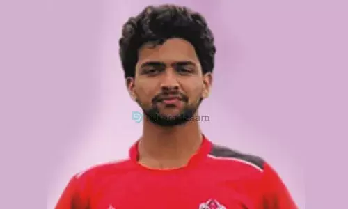 ദേശീയ സ്‌കൂള്‍ ഫുട്‌ബോള്‍ കിരീടം ചൂടിയ ടീമിന്റെ മിന്നും താരം ഷിഫാസിന് നാടിന്റെ സ്‌നേഹോഷ്മള വരവേല്‍പ്പ്