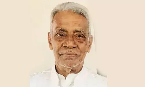 പിതൃതുല്യനെപോലെ സ്നേഹിച്ച ഒരാള്... പിതൃതുല്യനെപോലെ സ്നേഹിച്ച ഒരാള്...