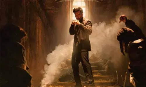 പോക്കിരി രാജയ്ക്ക് ശേഷം വൈശാഖും പൃഥ്വിരാജും ഒന്നിക്കുന്ന ഖലീഫ എന്ന ചിത്രത്തിന്റെ ഫസ്റ്റ് ഗ്ലിംപ്സ് പുറത്ത് പോക്കിരി രാജയ്ക്ക് ശേഷം വൈശാഖും പൃഥ്വിരാജും ഒന്നിക്കുന്ന ഖലീഫ എന്ന ചിത്രത്തിന്റെ ഫസ്റ്റ് ഗ്ലിംപ്സ് പുറത്ത്