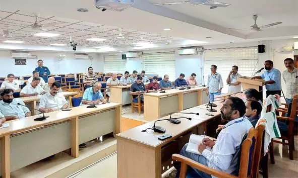 കാസര്കോട് ജില്ലാ പഞ്ചായത്ത് സംവരണ നിയോജകമണ്ഡലങ്ങളിലേക്കുള്ള നറുക്കെടുപ്പ് പൂര്ത്തിയായി കാസര്കോട് ജില്ലാ പഞ്ചായത്ത് സംവരണ നിയോജകമണ്ഡലങ്ങളിലേക്കുള്ള നറുക്കെടുപ്പ് പൂര്ത്തിയായി