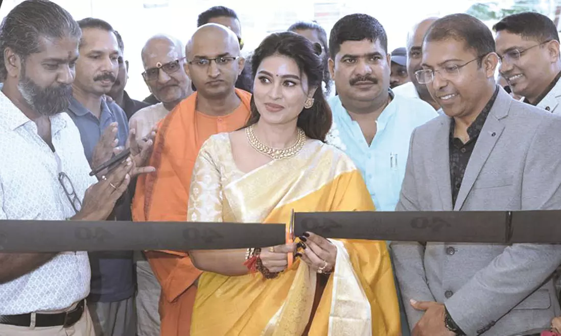 ബിന്ദു ജ്വല്ലറിയുടെ പുതിയ ഷോറൂം മംഗളൂരുവില്‍ പ്രവര്‍ത്തനമാരംഭിച്ചു