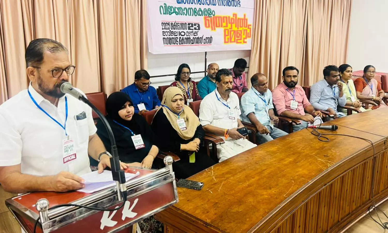 കാസര്‍കോട് നഗരസഭ തൊഴില്‍മേളയില്‍  വന്‍ പങ്കാളിത്തം; 57 പേര്‍ക്ക് സെലക്ഷന്‍