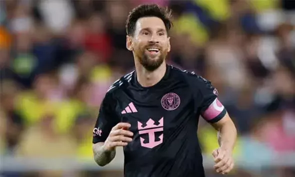 ലയണല്‍ മെസിയും ടീമും നവംബറില്‍ കേരളത്തിലേക്ക് എത്തില്ലെന്ന് സ്ഥിരീകരിച്ച് സ്‌പോണ്‍സര്‍; ആരാധകര്‍ക്ക് നിരാശ