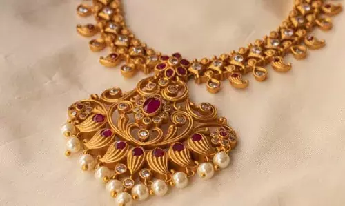 വീണ്ടും സ്വര്‍ണ കുതിപ്പ്; പവന് ഒറ്റയടിക്ക് കൂടിയത് 920 രൂപ