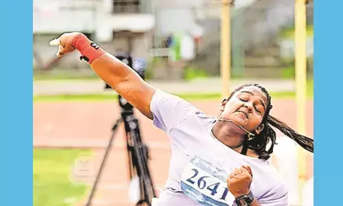 തുടര്ച്ചയായി മൂന്നാമൂഴവും  സ്വര്ണ്ണം എറിഞ്ഞെടുത്ത് ഹെനിന് തുടര്ച്ചയായി മൂന്നാമൂഴവും  സ്വര്ണ്ണം എറിഞ്ഞെടുത്ത് ഹെനിന്