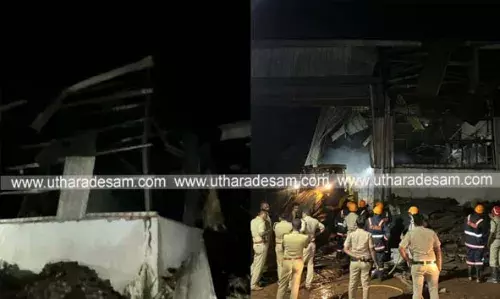 പൊട്ടിത്തെറിക്ക് കാരണം പ്ലൈവുഡ് ഫാക്ടറിയിലെ ബോയ് ലര് വാല്വ് അടയാത്തത് മൂലമുള്ള മര്ദമെന്ന് പ്രാഥമിക നിഗമനം പൊട്ടിത്തെറിക്ക് കാരണം പ്ലൈവുഡ് ഫാക്ടറിയിലെ ബോയ് ലര് വാല്വ് അടയാത്തത് മൂലമുള്ള മര്ദമെന്ന് പ്രാഥമിക നിഗമനം