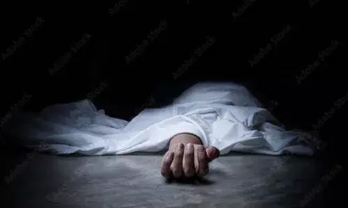 ഹരിയാനയില് നിന്ന് മഞ്ചേശ്വരത്തെ ബന്ധുവീട്ടിലെത്തിയ സഹോദരിമാരില് ഒരാള് മഞ്ഞപ്പിത്തം ബാധിച്ച് മരിച്ചു ഹരിയാനയില് നിന്ന് മഞ്ചേശ്വരത്തെ ബന്ധുവീട്ടിലെത്തിയ സഹോദരിമാരില് ഒരാള് മഞ്ഞപ്പിത്തം ബാധിച്ച് മരിച്ചു