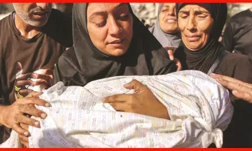 ഗാസയില് കൊല്ലപ്പെട്ട 1500 കുട്ടികളുടെ  പേരുകള് ഞായറാഴ്ച്ച കാസര്കോട് വായിക്കുന്നു ഗാസയില് കൊല്ലപ്പെട്ട 1500 കുട്ടികളുടെ  പേരുകള് ഞായറാഴ്ച്ച കാസര്കോട് വായിക്കുന്നു