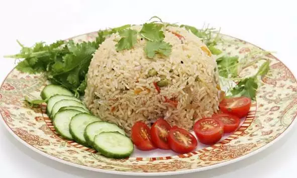 വിവാഹ ചടങ്ങില് ബിരിയാണിക്കൊപ്പം വിളമ്പിയ സലാഡ് തീര്ന്നതിനെ ചൊല്ലി അക്രമം; കാറ്ററിംഗ് ജീവനക്കാര്ക്ക് പരിക്ക് വിവാഹ ചടങ്ങില് ബിരിയാണിക്കൊപ്പം വിളമ്പിയ സലാഡ് തീര്ന്നതിനെ ചൊല്ലി അക്രമം; കാറ്ററിംഗ് ജീവനക്കാര്ക്ക് പരിക്ക്