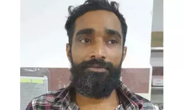 ഉപ്പള റെയില്‍വേ ഗേറ്റിന് സമീപത്ത് കാണപ്പെട്ട മൃതദേഹം ഇരട്ടക്കൊലപാതക കേസിലെ മുഖ്യപ്രതി നൗഫല്‍ ബജലിന്റേത്