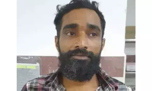 ഉപ്പള റെയില്‍വേ ഗേറ്റിന് സമീപത്ത് കാണപ്പെട്ട മൃതദേഹം ഇരട്ടക്കൊലപാതക കേസിലെ മുഖ്യപ്രതി നൗഫല്‍ ബജലിന്റേത്