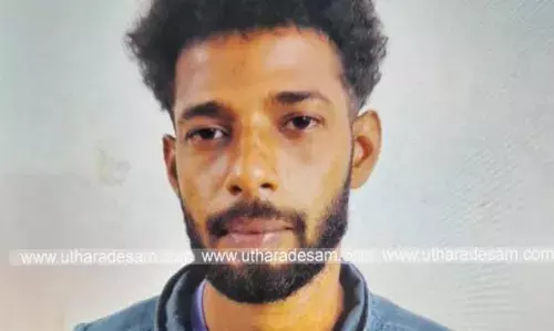 ബൈക്കില് കടത്തുകയായിരുന്ന 26.81 ഗ്രാം എംഡിഎംഎയുമായി മഞ്ചേശ്വരം സ്വദേശി പിടിയില് ബൈക്കില് കടത്തുകയായിരുന്ന 26.81 ഗ്രാം എംഡിഎംഎയുമായി മഞ്ചേശ്വരം സ്വദേശി പിടിയില്