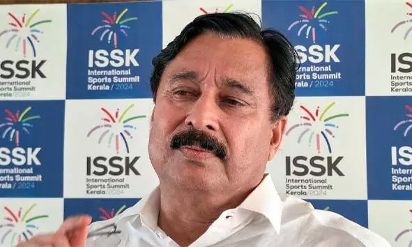 മെസ്സി ഉറപ്പായും കേരളത്തില് വരും നിരാശ വേണ്ട; കേരളത്തിലെ ഫുട്ബോള് പ്രേമികളോട് കായിക മന്ത്രി മെസ്സി ഉറപ്പായും കേരളത്തില് വരും നിരാശ വേണ്ട; കേരളത്തിലെ ഫുട്ബോള് പ്രേമികളോട് കായിക മന്ത്രി