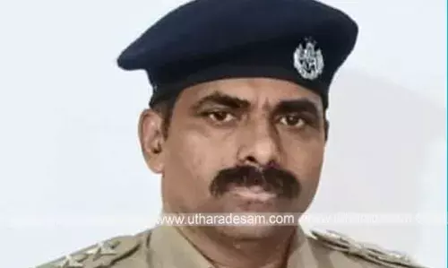 വിജിലന്സ് ഡി.വൈ.എസ്.പി വി. ഉണ്ണികൃഷ്ണന് ബാഡ് ജ് ഓഫ് ഓണര് പുരസ്ക്കാരം വിജിലന്സ് ഡി.വൈ.എസ്.പി വി. ഉണ്ണികൃഷ്ണന് ബാഡ് ജ് ഓഫ് ഓണര് പുരസ്ക്കാരം