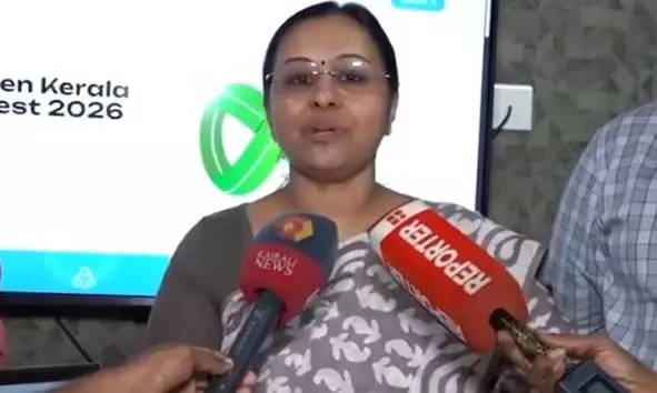 കാഞ്ഞങ്ങാട്ടെ സ്ത്രീകളുടേയും കുട്ടികളുടേയും ആശുപത്രികള് പ്രവര്ത്തനക്ഷമമാക്കാന് കൂടുതല് തസ്തികകള് സൃഷ്ടിച്ചതായി ആരോഗ്യമന്ത്രി കാഞ്ഞങ്ങാട്ടെ സ്ത്രീകളുടേയും കുട്ടികളുടേയും ആശുപത്രികള് പ്രവര്ത്തനക്ഷമമാക്കാന് കൂടുതല് തസ്തികകള് സൃഷ്ടിച്ചതായി ആരോഗ്യമന്ത്രി