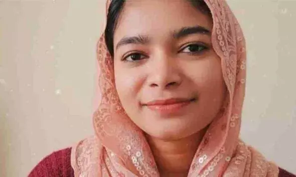 മസ്‌ക്കുലാര്‍ ഡിസ് ട്രോഫി ബാധിതയായ അനീഷയ്ക്ക് 10ാം ക്ലാസ്സ് തുല്യത പരീക്ഷ വീട്ടില്‍വെച്ച് തന്നെ എഴുതാം; പ്രത്യേക അനുമതി നല്‍കി