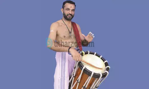 നീലേശ്വരം സന്തോഷ് മാരാര്ക്ക് വാദ്യകലയിലെ പരമോന്നത ബഹുമതി നീലേശ്വരം സന്തോഷ് മാരാര്ക്ക് വാദ്യകലയിലെ പരമോന്നത ബഹുമതി