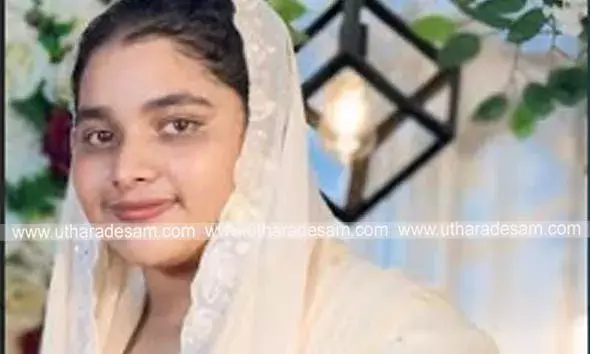 സ്‌കൂട്ടര്‍ മരത്തിലിടിച്ച് ഗുരുതരമായി പരിക്കേറ്റ വിദ്യാര്‍ത്ഥിനി മരിച്ചു