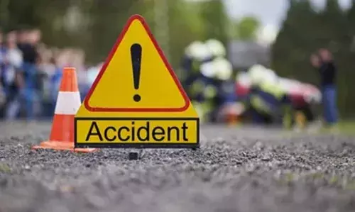 മോട്ടോര്‍ സൈക്കിളിടിച്ച് വയോധികന് പരിക്ക്