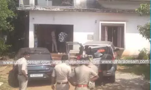 ഉപ്പളയില്‍ വീടിന് നേരെ വെടിവെപ്പ് നടത്തിയ സംഭവത്തില്‍ പൊലീസ് നട്ടം തിരിഞ്ഞത് 15മണിക്കൂര്‍; ഒടുവില്‍ കുടുങ്ങിയത് 15കാരന്‍