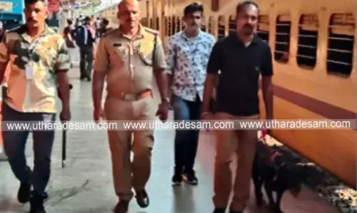 ജില്ലയിലെ റെയില്‍വേ സ്റ്റേഷനുകളില്‍ പരിശോധന തുടരുന്നു; ബോംബ് സ്‌ക്വാഡും ഡോഗ് സ്‌ക്വാഡും രംഗത്ത്