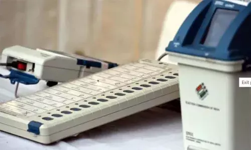 തിരഞ്ഞെടുപ്പ് ചിഹ്നം ശുപാര്‍ശ ചെയ്യാന്‍ പാര്‍ട്ടി ഭാരവാഹികളുടെ ഒപ്പ് സാക്ഷ്യപ്പെടുത്തി സമര്‍പ്പിക്കണം