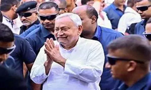 ബീഹാര് തിരഞ്ഞെടുപ്പ് ഫലം: ട്രെന്ഡുകളില് എന്ഡിഎ 200 മാര്ക്കിലേക്ക്; ജെഡിയുവിന് വന് നേട്ടം ബീഹാര് തിരഞ്ഞെടുപ്പ് ഫലം: ട്രെന്ഡുകളില് എന്ഡിഎ 200 മാര്ക്കിലേക്ക്; ജെഡിയുവിന് വന് നേട്ടം