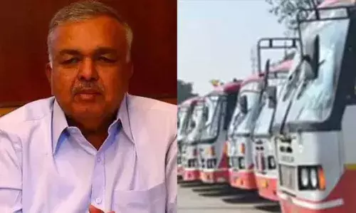 കര്‍ണാടകയിലുടനീളമുള്ള എല്ലാ ബസുകളിലും ഇനി മുതല്‍ എമര്‍ജന്‍സി എക്‌സിറ്റ് വാതിലുകള്‍ നിര്‍ബന്ധം: മന്ത്രി രാമലിംഗ റെഡ്ഡി