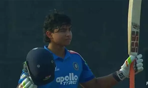 റൈസിംഗ് സ്റ്റാര്‍സ് ഏഷ്യ കപ്പ്: വെടിക്കെട്ട് പ്രകടനവുമായി വൈഭവ് സൂര്യവംശി; ഇന്ത്യക്കെതിരെ യു.എ.ഇക്ക് 298 റണ്‍സിന്റെ വിജയലക്ഷ്യം