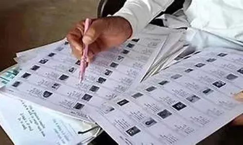 തദ്ദേശസ്വയംഭരണ പൊതുതിരഞ്ഞെടുപ്പ് : വോട്ടര് പട്ടികയില് 2.86 കോടി വോട്ടര്മാര് തദ്ദേശസ്വയംഭരണ പൊതുതിരഞ്ഞെടുപ്പ് : വോട്ടര് പട്ടികയില് 2.86 കോടി വോട്ടര്മാര്