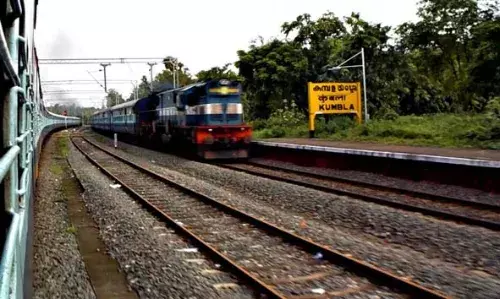 റെയില്വെ സ്റ്റേഷനില് നിര്ത്തിയിട്ട കൊടിയമ്മ സ്വദേശിനിയുടെ സ്കൂട്ടര് കാണാനില്ലെന്ന് പരാതി റെയില്വെ സ്റ്റേഷനില് നിര്ത്തിയിട്ട കൊടിയമ്മ സ്വദേശിനിയുടെ സ്കൂട്ടര് കാണാനില്ലെന്ന് പരാതി