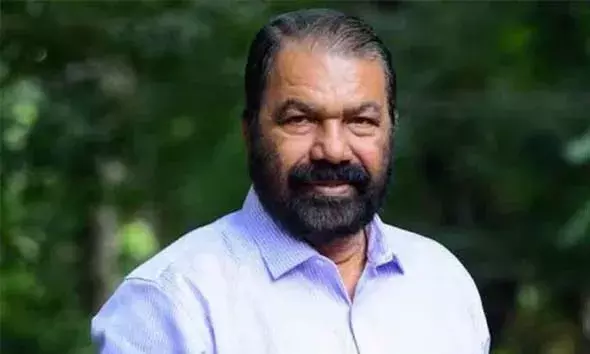 ട്രെയിനിലെ ആക്രമണം; ശ്രീക്കുട്ടിക്ക് ജോലിയും നഷ്ടപരിഹാരവും നല്‍കണം; കേന്ദ്രമന്ത്രിക്ക് കത്തയച്ച് വി.ശിവന്‍കുട്ടി