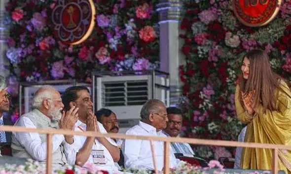 ജാതിയെയും മതത്തെയും കുറിച്ചുള്ള ശക്തമായ സന്ദേശം പങ്കുവെച്ച് ഐശ്വര്യ റായ്; ദൈവം ഒന്നേയുള്ളൂ, അവന്‍ സര്‍വ വ്യാപി ആണെന്നും താരം