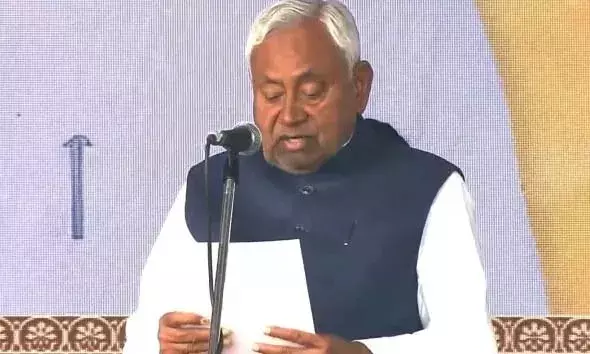 ബിഹാര്‍ മുഖ്യമന്ത്രിയായി നിതീഷ് കുമാര്‍ 10ാം തവണയും സത്യപ്രതിജ്ഞ ചെയ്തു; ചടങ്ങിനെത്തി മോദി, അമിത് ഷാ അടക്കമുള്ള നേതാക്കള്‍