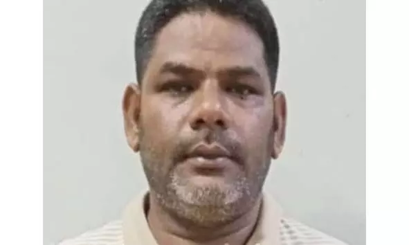 സുഖാനന്ദ് ഷെട്ടി കൊലക്കേസ്; മുഖ്യ പ്രതിയെ കാസര്‍കോട്ടേക്ക് രക്ഷപ്പെടുത്തിയശേഷം ഗള്‍ഫിലേക്ക് കടന്ന ആള്‍ 19 വര്‍ഷത്തിന് ശേഷം പിടിയില്‍