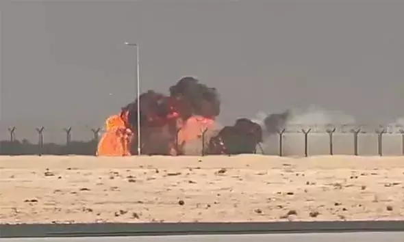 ദുബായില്‍ എയര്‍ ഷോയ്ക്കിടെ ഇന്ത്യന്‍ യുദ്ധവിമാനമായ തേജസ് തകര്‍ന്നുവീണു