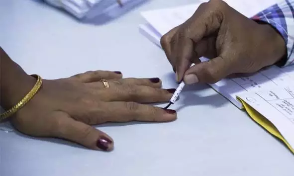 ജില്ലയിലെ തദ്ദേശസ്വയംഭരണ സ്ഥാപനങ്ങളില്‍ മത്സര രംഗത്തുള്ളത് 2786 സ്ഥാനാര്‍ത്ഥികള്‍; മാറ്റുരയ്ക്കാന്‍ 1432 വനിതകളും