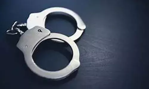 റെയില്വെ സിഗ്നല് കേബിള് മുറിച്ച് കടത്തിയ കേസില് പ്രതി അറസ്റ്റില്; കണ്ടെത്തിയത് ലാറയുടെ സഹായത്തോടെ റെയില്വെ സിഗ്നല് കേബിള് മുറിച്ച് കടത്തിയ കേസില് പ്രതി അറസ്റ്റില്; കണ്ടെത്തിയത് ലാറയുടെ സഹായത്തോടെ