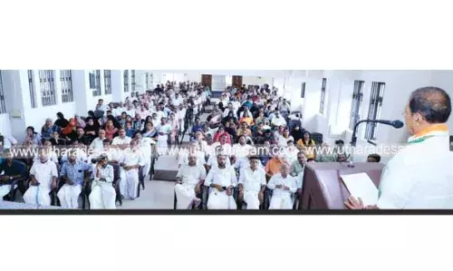 കാഞ്ഞങ്ങാട്ട് സ്ഥാനാര്ത്ഥി നിര്ണയം നടത്തിയത് ഏകകണ്ഠമായി; ഇത് യു.ഡി.എഫിന്റെ ആദ്യഘട്ട വിജയമെന്ന് സണ്ണി ജോസഫ് കാഞ്ഞങ്ങാട്ട് സ്ഥാനാര്ത്ഥി നിര്ണയം നടത്തിയത് ഏകകണ്ഠമായി; ഇത് യു.ഡി.എഫിന്റെ ആദ്യഘട്ട വിജയമെന്ന് സണ്ണി ജോസഫ്